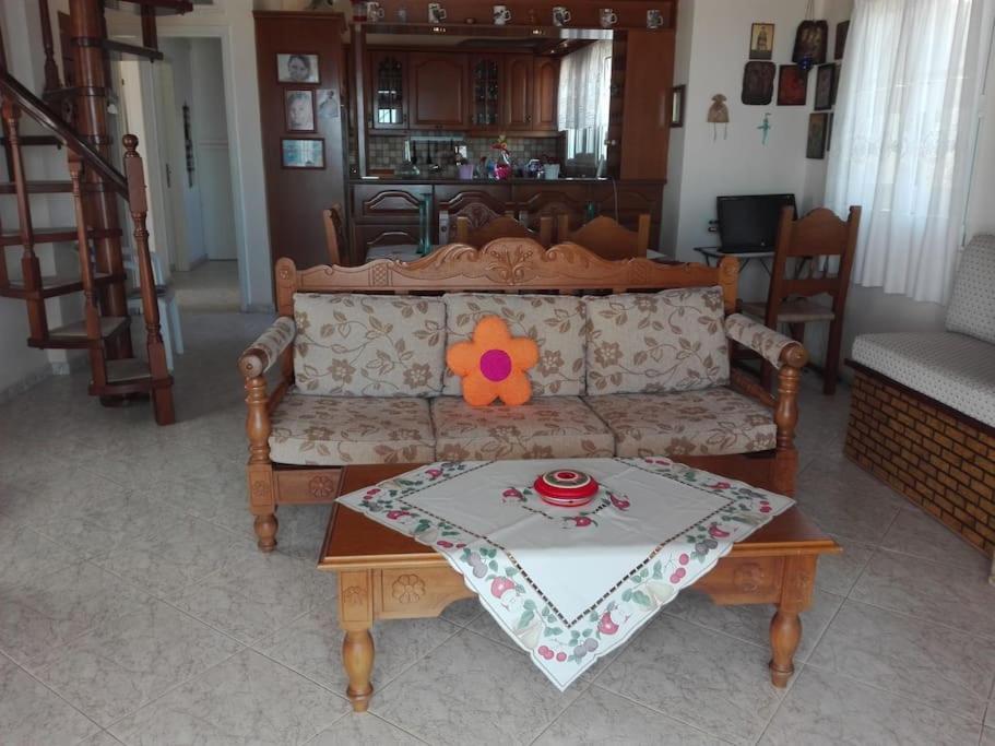 Pan Family House Apartment Fira  Ngoại thất bức ảnh