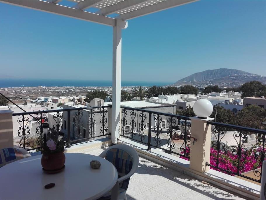 Pan Family House Apartment Fira  Ngoại thất bức ảnh